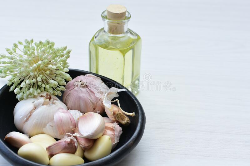 Эликсир, рецепт с чесноком / ©dreamstime Чеснок / эликсир, рецепт с чесноком