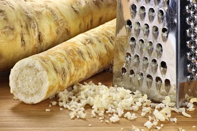 Хрен horseradish 68840480 - Хрен